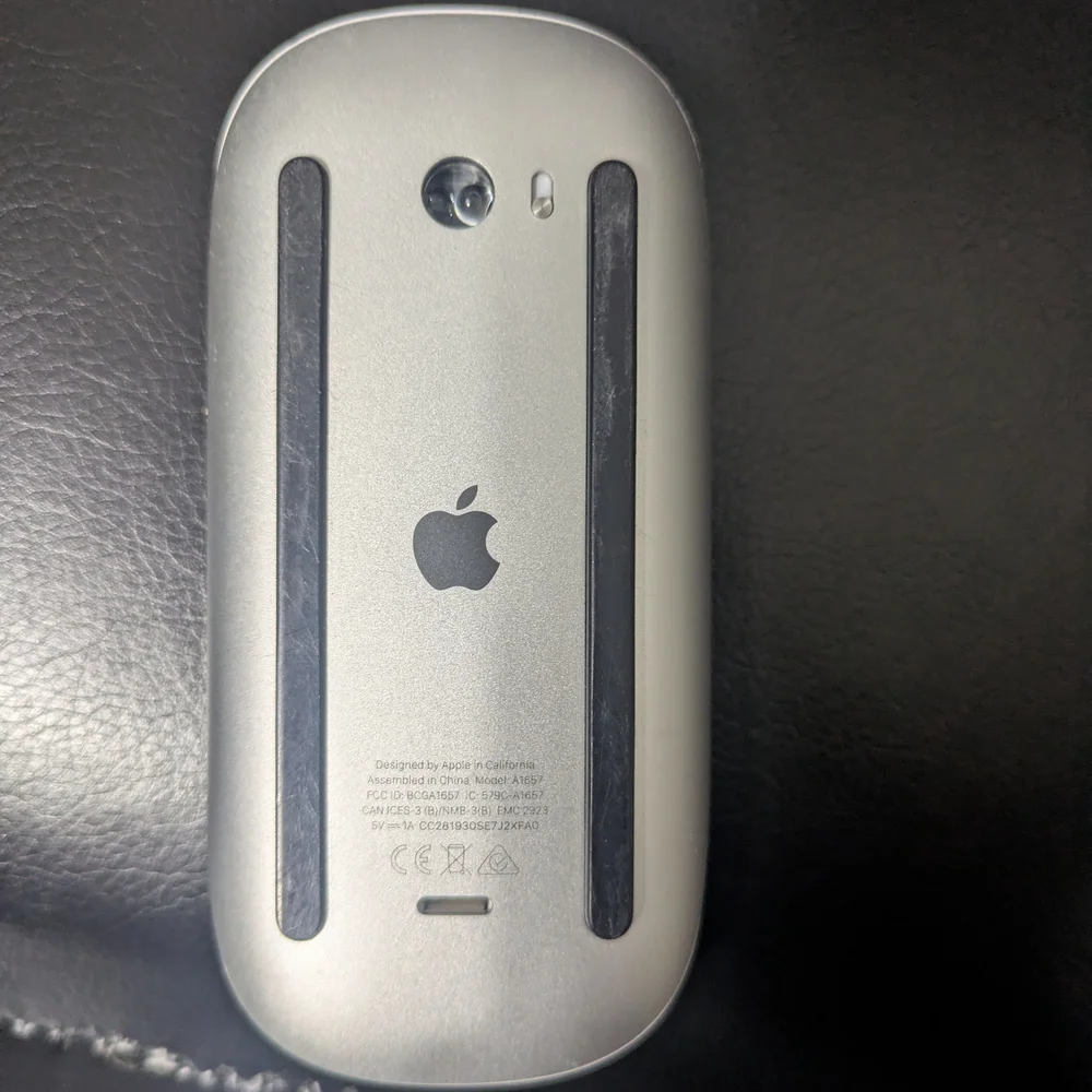 Apple Magic Mouse - Sleek White Design